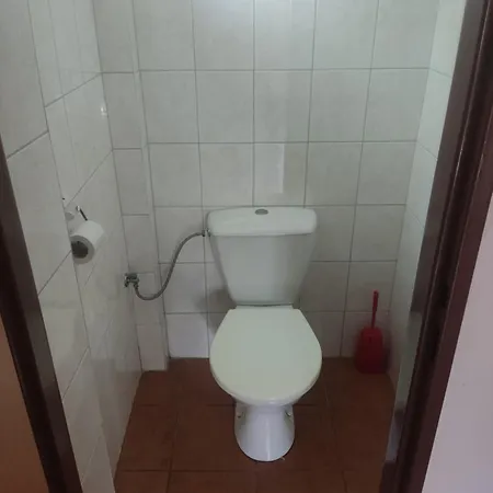 Pod Hradem 111 * Dobronice