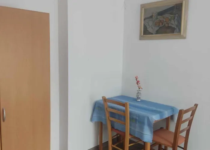 Pod Hradem 111 Apartment *